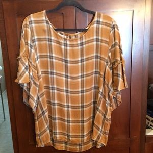 Maurices black and gold plaid scoop neck top 2x